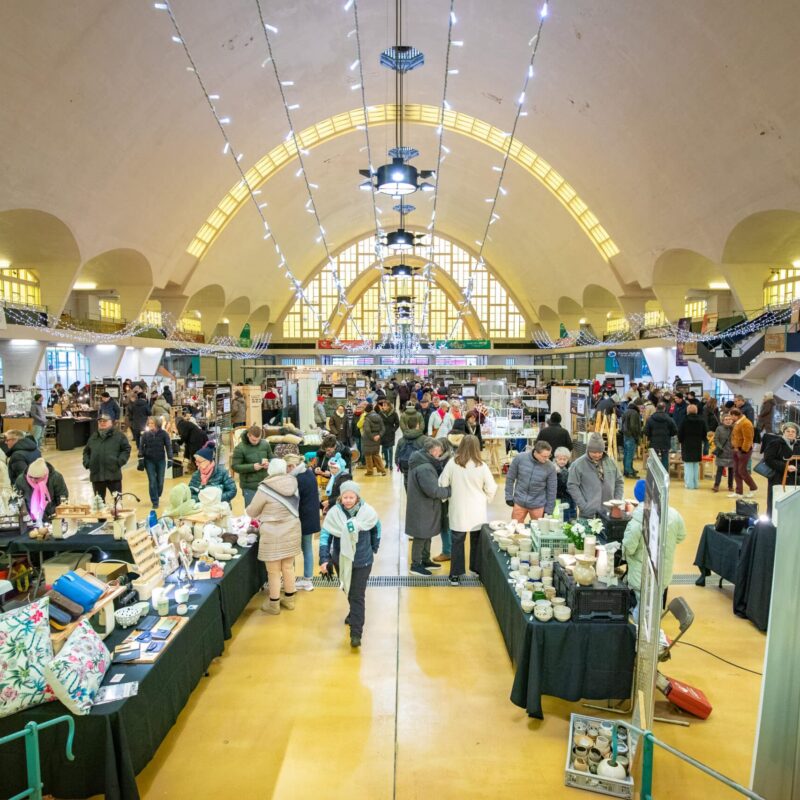 Marché des Artisans d'Art Le samedi 22 novembre 2025, marché des artisans d'art au Boulingrin de Reims.