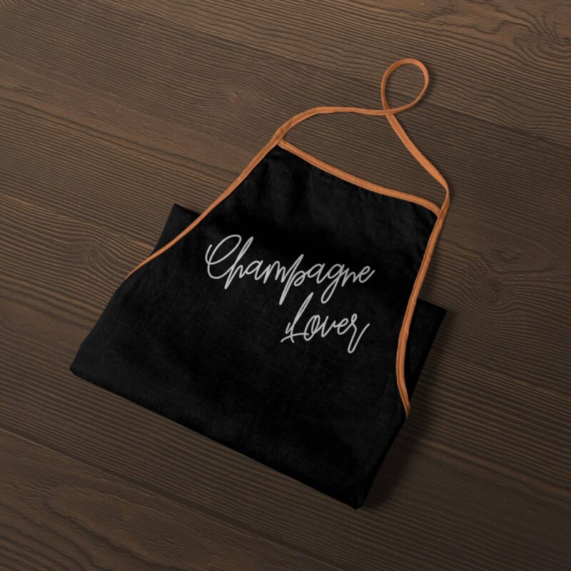 mockup_tablier Initiez-vous à la sérigraphie avec Ruckas Studio et IEMZA, puis repartez avec votre tablier de chef personnalisé aux couleurs du festival.