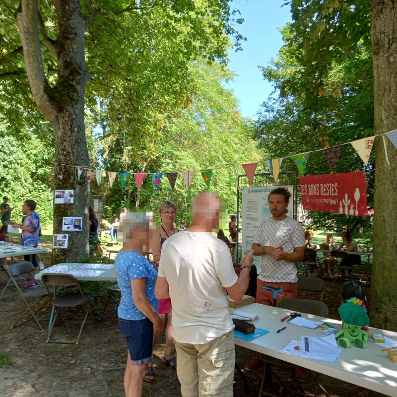 stand-les-bons-restes-3 stand-les-bons-restes-3
